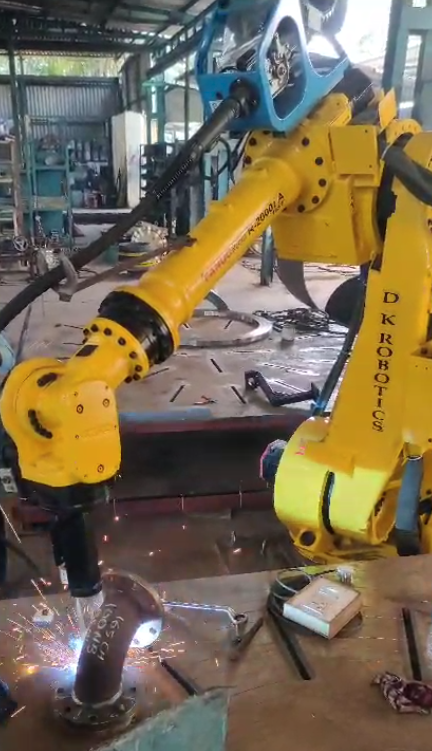 MiG Welding Robot - Side View
